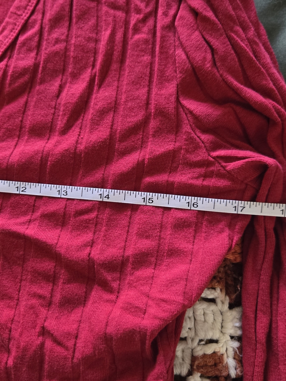 Red Ribbed Button-Front Women's Crop Cardigan - Picture 5 of 6